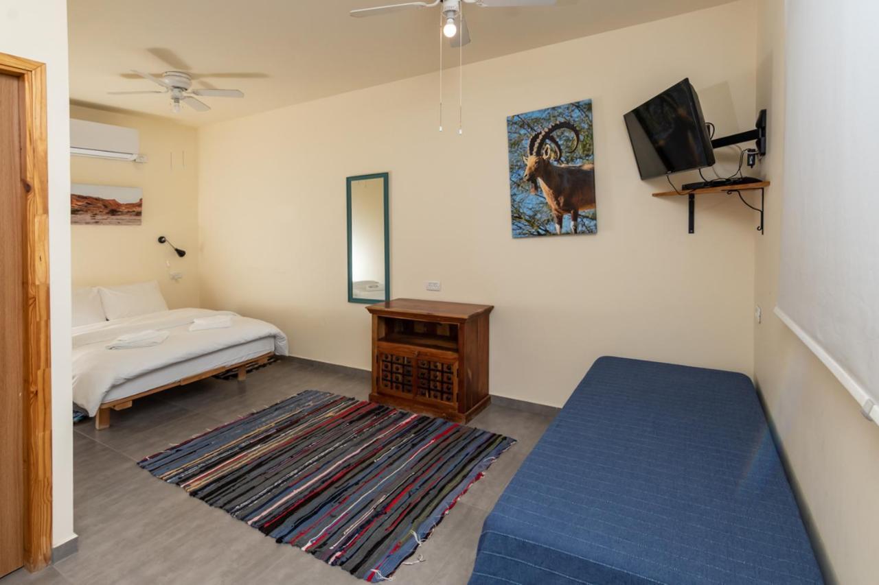 Desert Routes Inn Shvilim ba Midbar Hazeva Exterior foto