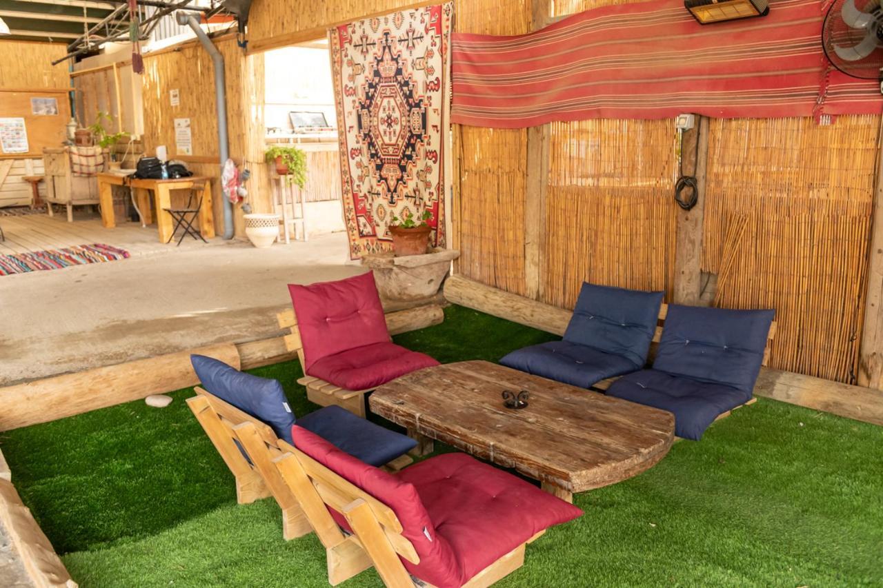 Desert Routes Inn Shvilim ba Midbar Hazeva Exterior foto
