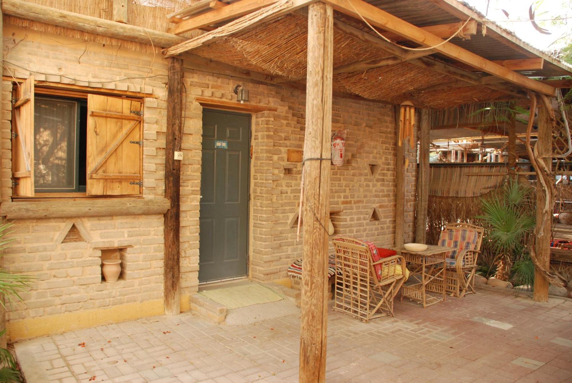 Desert Routes Inn Shvilim ba Midbar Hazeva Exterior foto